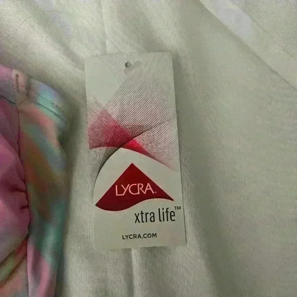 Lands End One Piece Swimsuit NWT medium - Picture 2 of 10